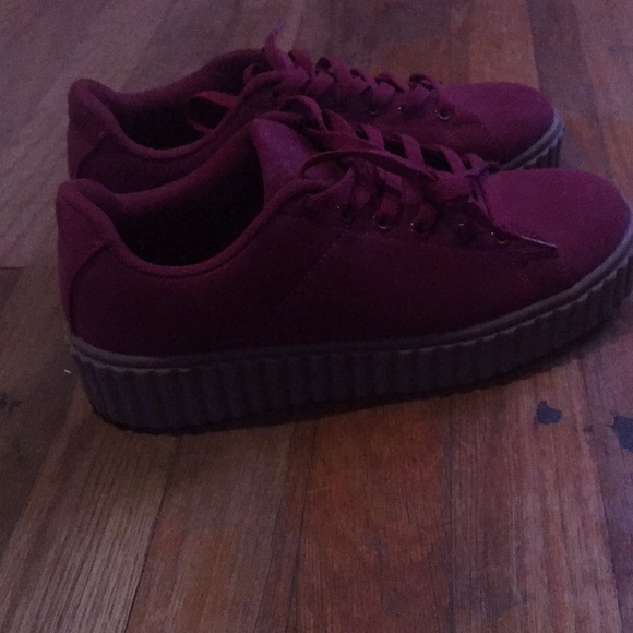 Shoes - Picture 4 of 6